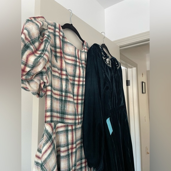 Teal Velvet Dress (8) | NWOT | Ivy City Co - Picture 1 of 2